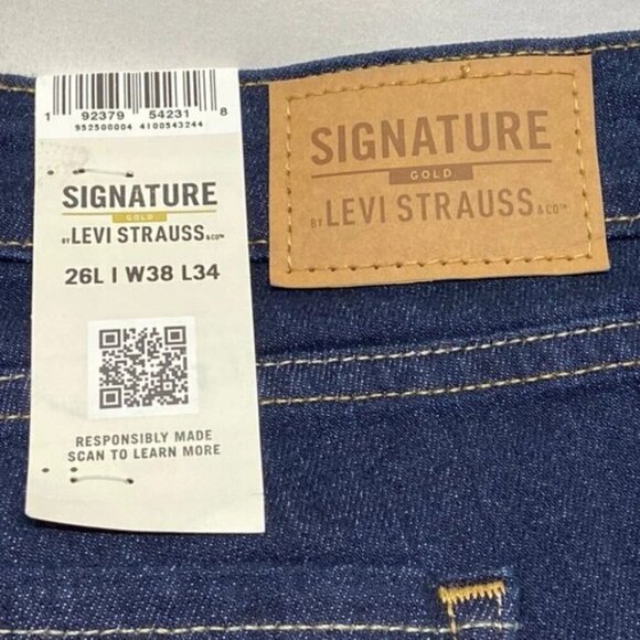 Levi Signature Gold Jeans Women's 26L Dark Denim Mid Rise Bootcut (38x34) NWT - Picture 7 of 12